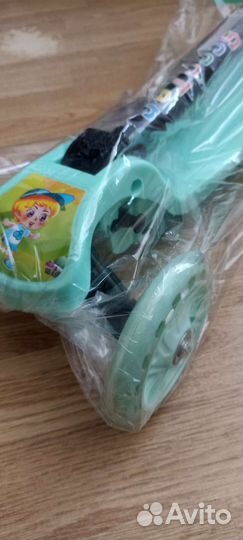 Самокат новый