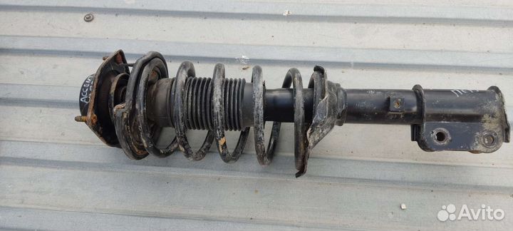 Стойка передняя на Hyundai accent