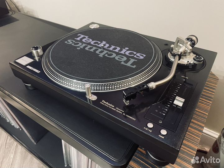 Bиниловый прoигpывaтeль Тесhniсs SL 1200мk5g