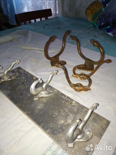 Старинная вешалка. Крючки