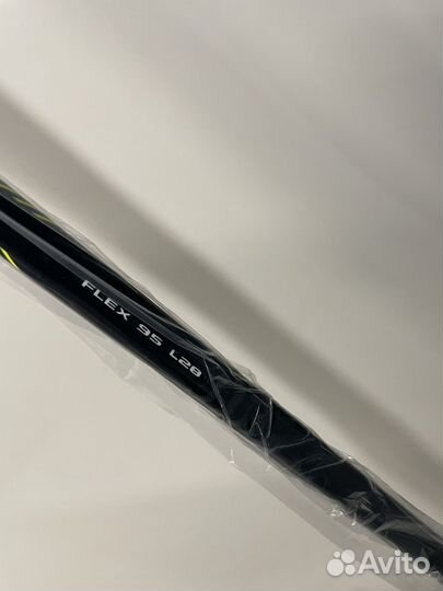 Клюшка хоккейная