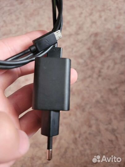 Зарядное устройство для телефона