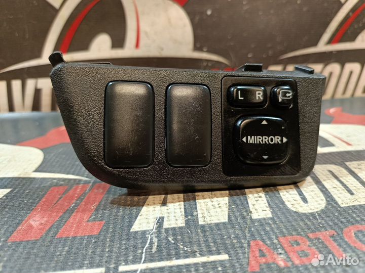 Блок управления зеркалами Toyota Wish XE10