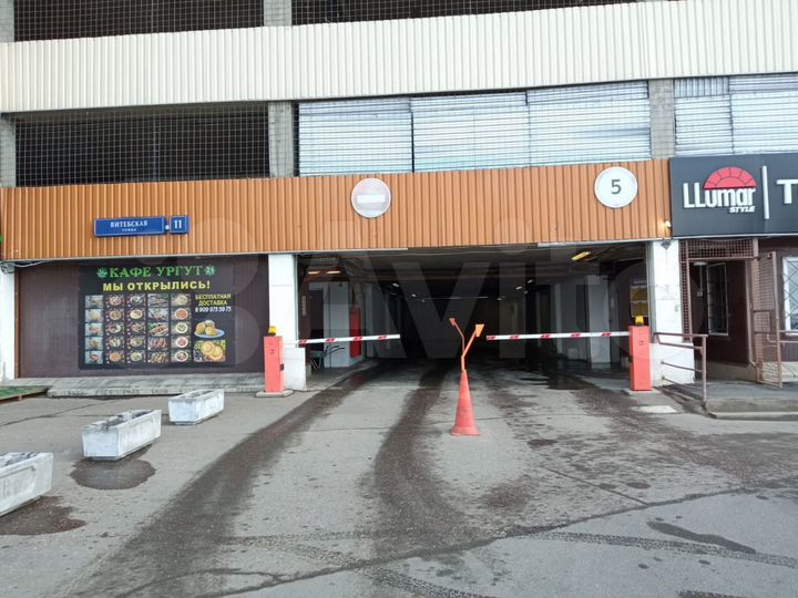 Машиноместо, 14 м²