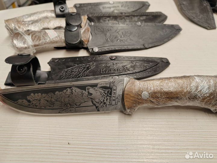 Нож охотничий Кизляр в кожаном чехле Клык