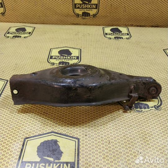 Рычаг задний левый Nissan Pathfinder