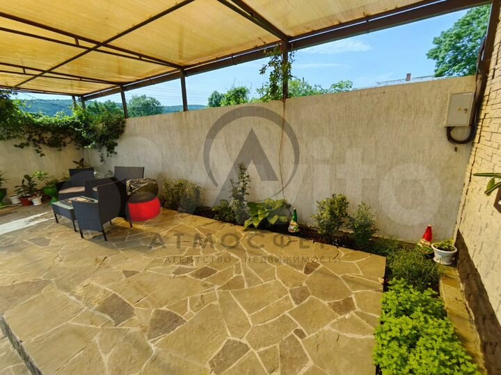 Дом 283,3 м² на участке 4 сот.