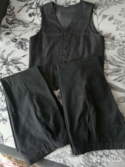 Брюки и жилет для мальчика р 152-158