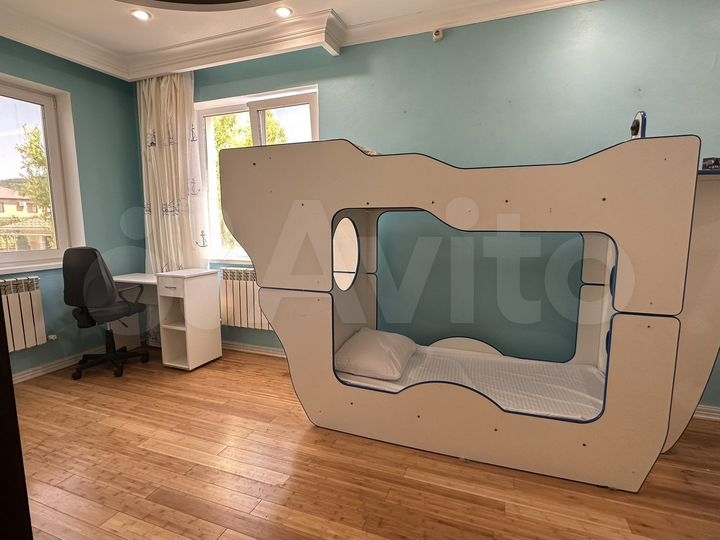 Дом 160 м² на участке 5 сот.