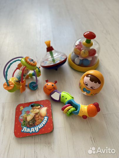 Развивающие игрушки пакетом