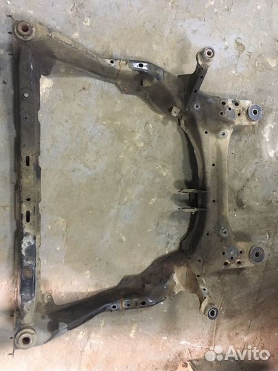 Балка подмоторная подрамник Mazda CX 7