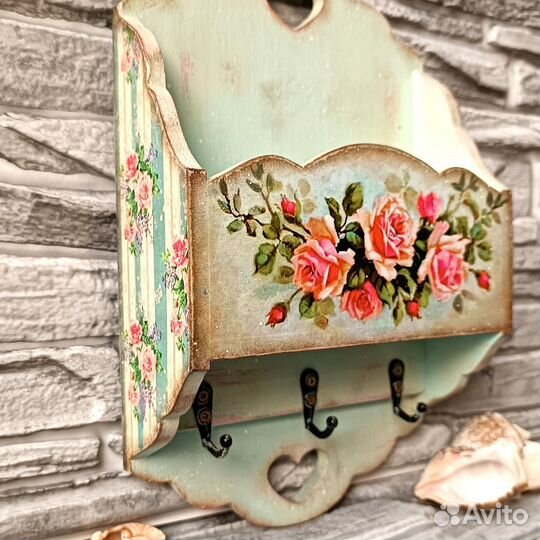 Ключница настенная винтажная с розами