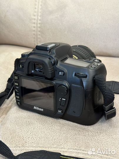 Зеркальный фотоаппарат D80 с объективом