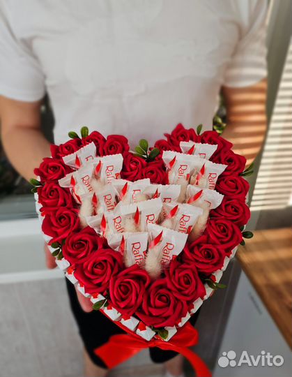 Сладкий подарок девушке на день Рождения