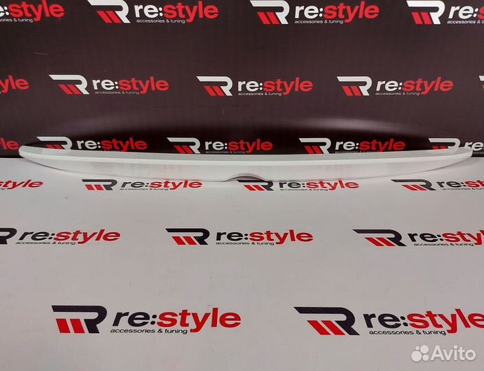 Спойлер Toyota Camry 55 2011-2017 R185