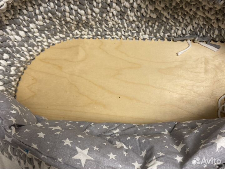 Люлька для младенца вязаная