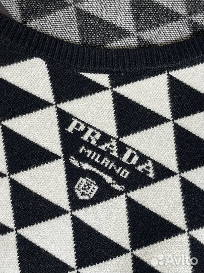 Кофта Prada