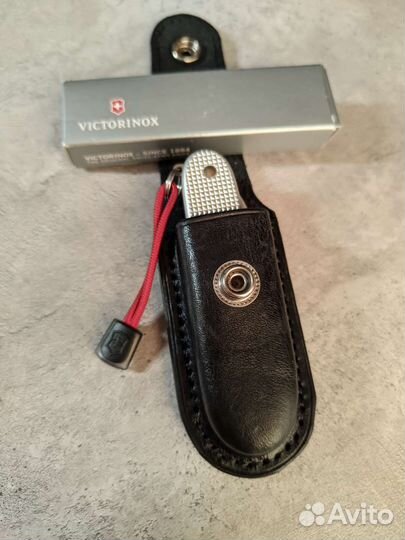 Victorinox Alox Pioneer X + кожаная кобура