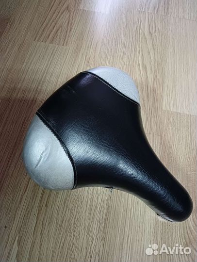 Седло для велосипеда мягкое