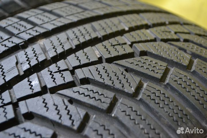 Hankook Winter I'Cept Evo2 W320 225/45 R18