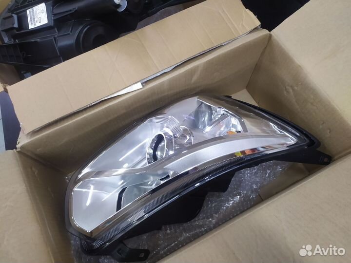 Фара линзовая Датсун Он До, Datsun mi do