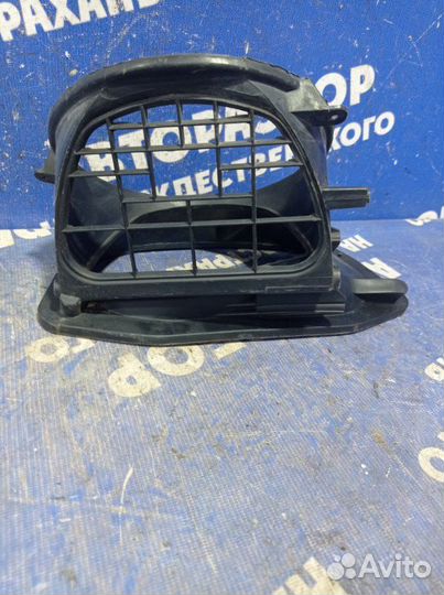 Воздуховод Opel Astra H универсал 2011