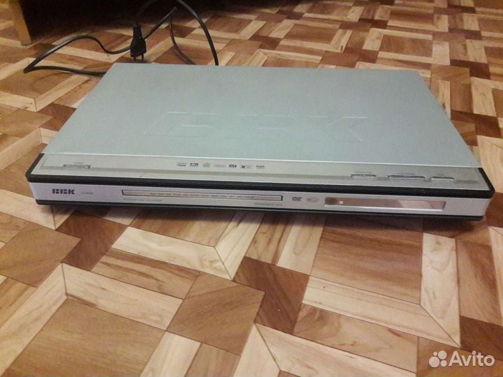 Проигрыватель компакт и видео