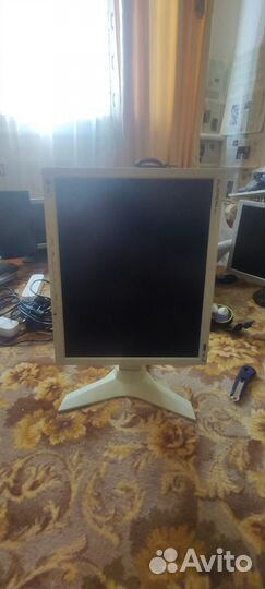 Монитор LG flatron l1800p