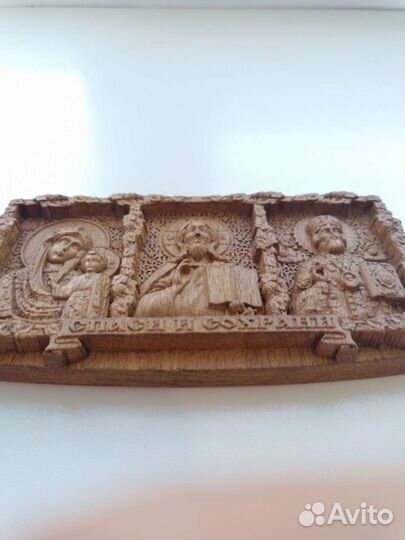 Икона в авто из дуба