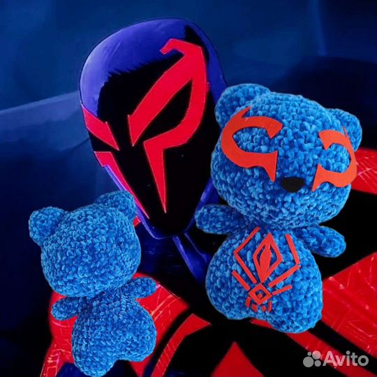 Игрушка вязаная Человек-паук (3 варианта )