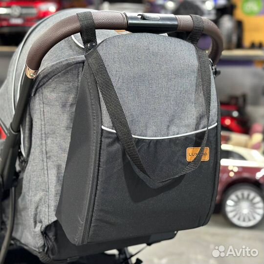 Прогулочная коляска Luxmom 609 черный