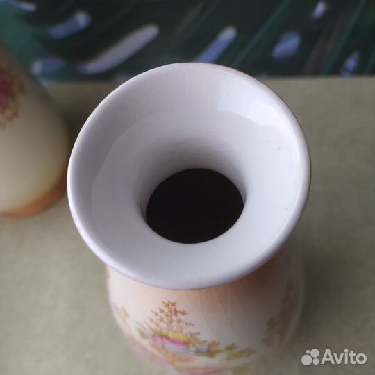 Антикварные вазы Crown Devon