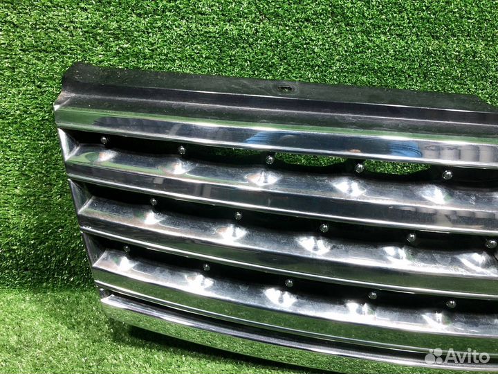 Решетка радиатора Nissan Fuga Y50 PY50 PNY50