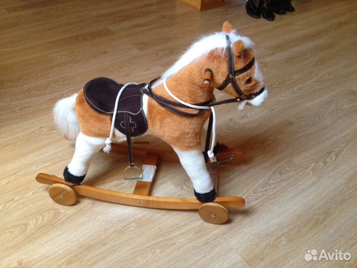 Лошадка качалка на колёсах со звуком