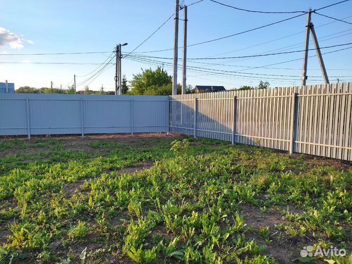 Забор из металлического штакетника под ключ