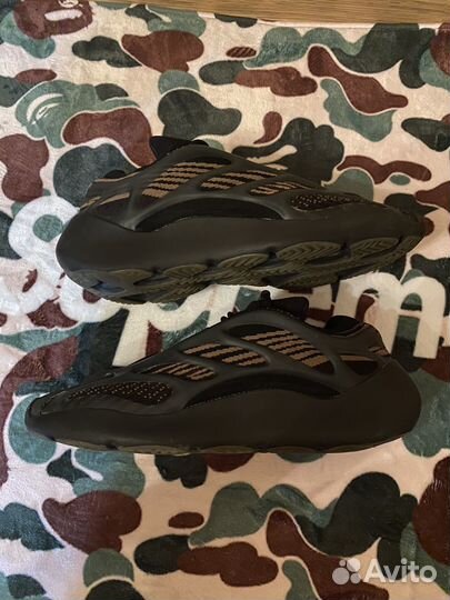 Кроссовки adidas yeezy boost 700 v3 оригинал