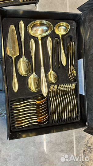 Набор столовых приборов на 12 персон