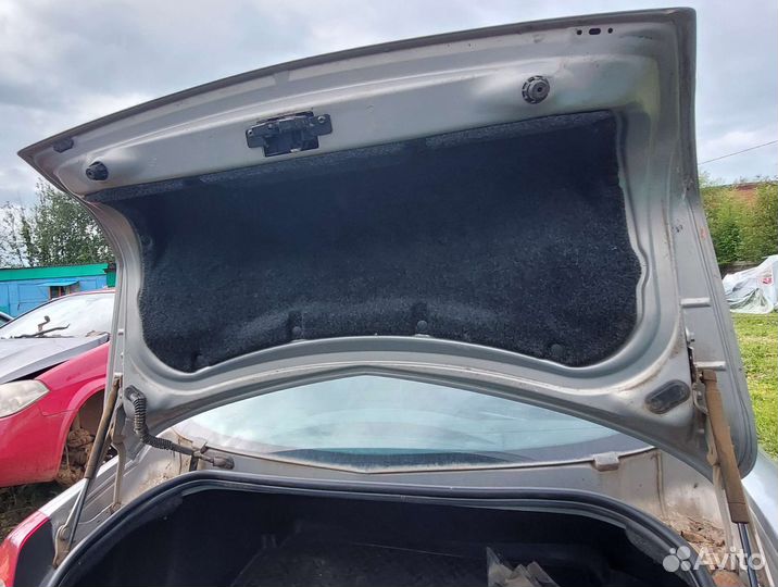 Крышка багажника Renault Megane 2