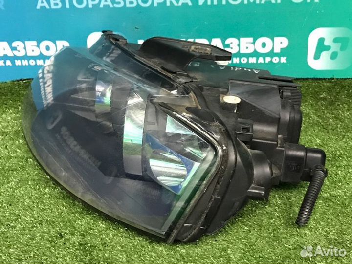Фара передняя левая Audi A3 8P 2003-2013