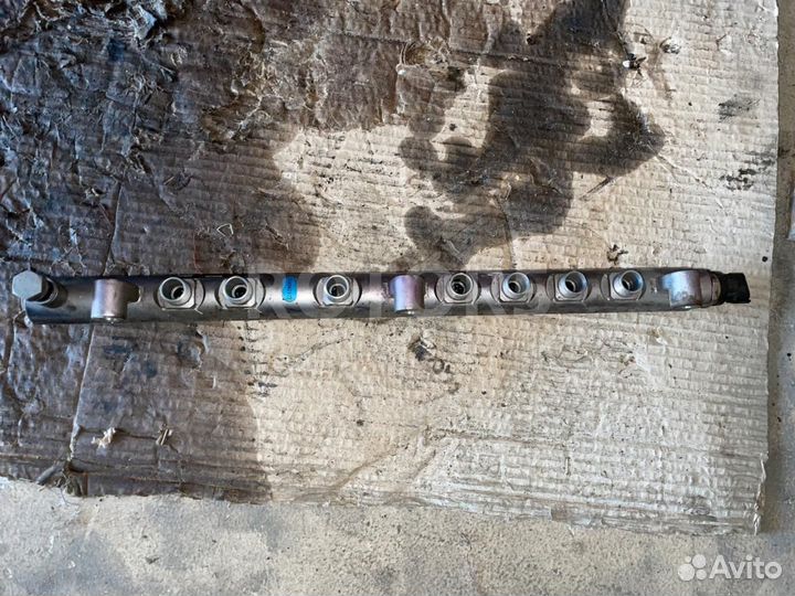 Топливная рампа MAN TGX 2015 51103116077