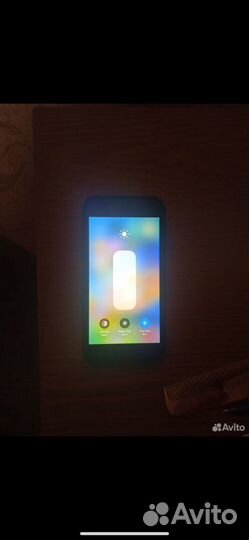 iPhone 8, 64 ГБ