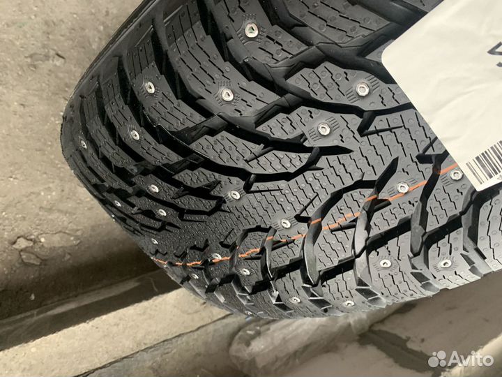 Nokian Tyres Hakkapeliitta 9 SUV 255/35 R20
