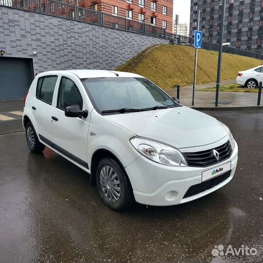 Renault Sandero 1.6 AT, 2011, 243 000 км