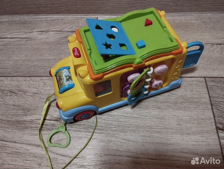 Развивающие игрушки машинка