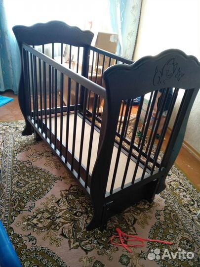 Детская кроватка