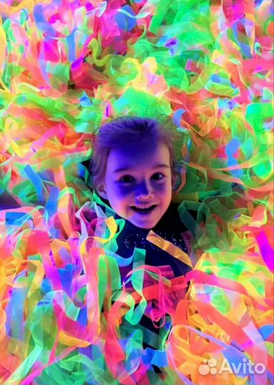 Бумажная дискотека неоновая бумажное шоу