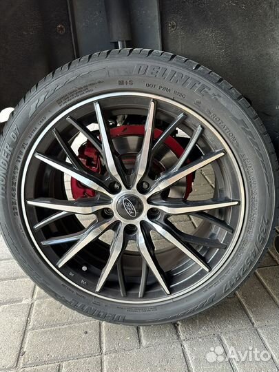 Delinte D7 235/45 R17 97W