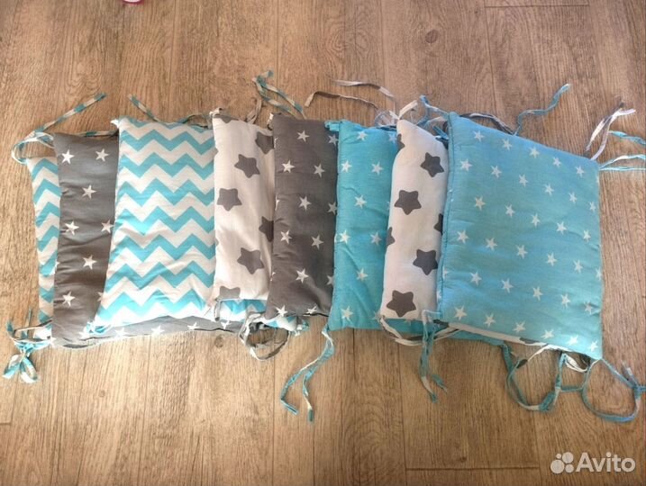 Комплект в детскую кроватку с бортиками