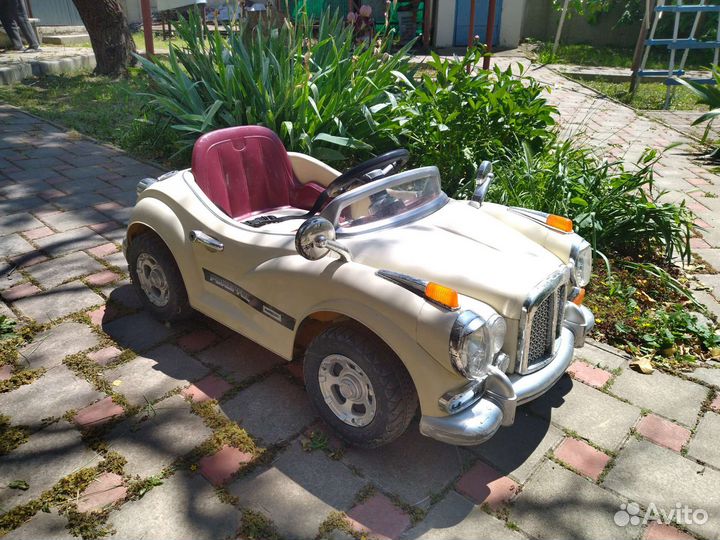 Детский электромобиль бу