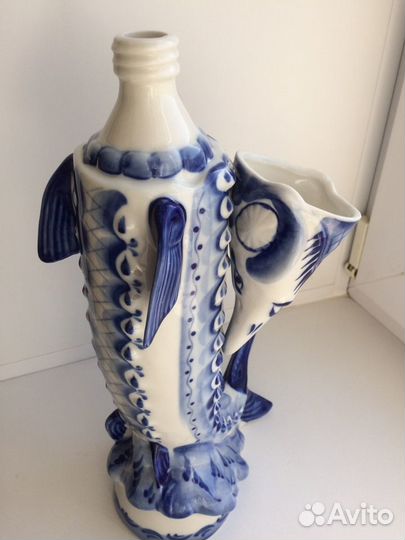 Статуэтка фарфоровая